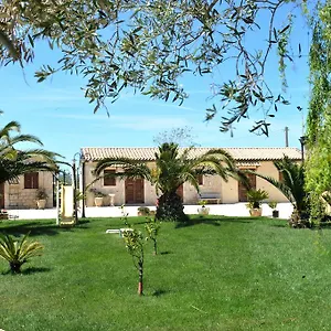 Oasi Di Cava D'ispica Alloggio per agriturismo Pietre Nere San Zagaria