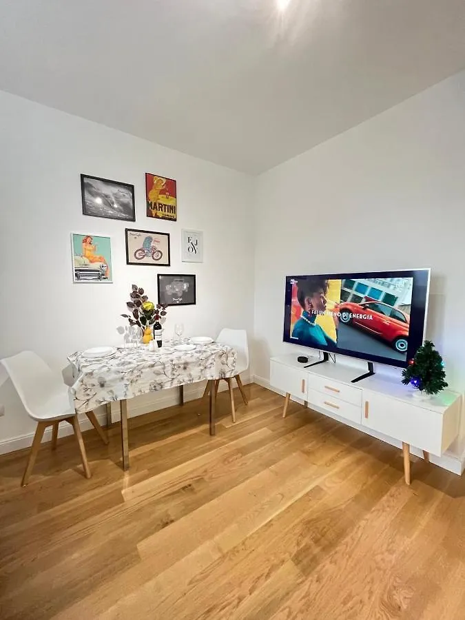 Apartamento The Small White House In Milán Italia